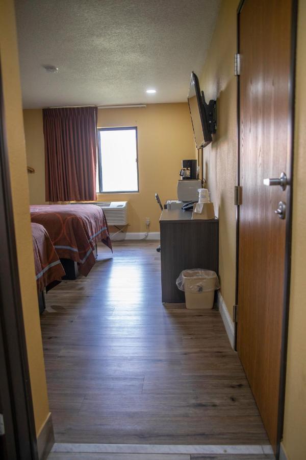 Super 8 By Wyndham Mountain Home Extérieur photo