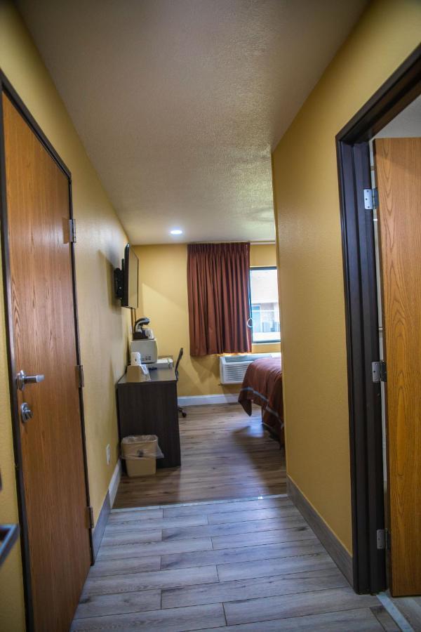 Super 8 By Wyndham Mountain Home Extérieur photo